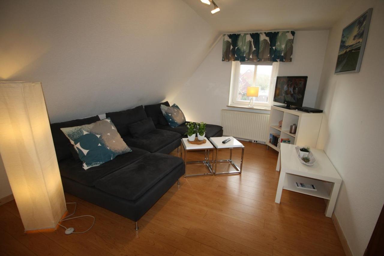 Haus Schilling Apartment Esens Bagian luar foto
