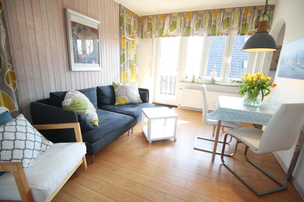 Haus Schilling Apartment Esens Bagian luar foto