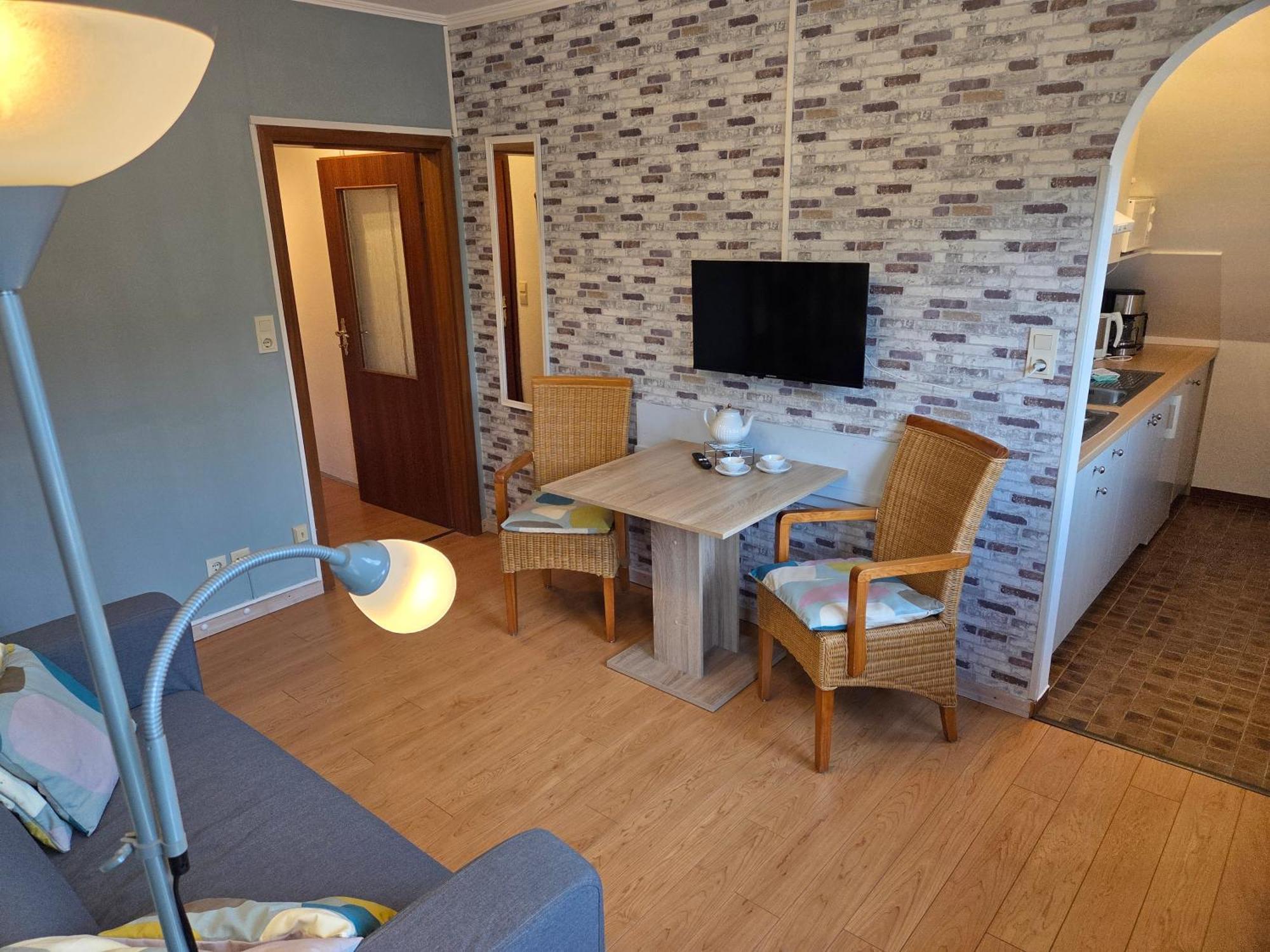 Haus Schilling Apartment Esens Bagian luar foto