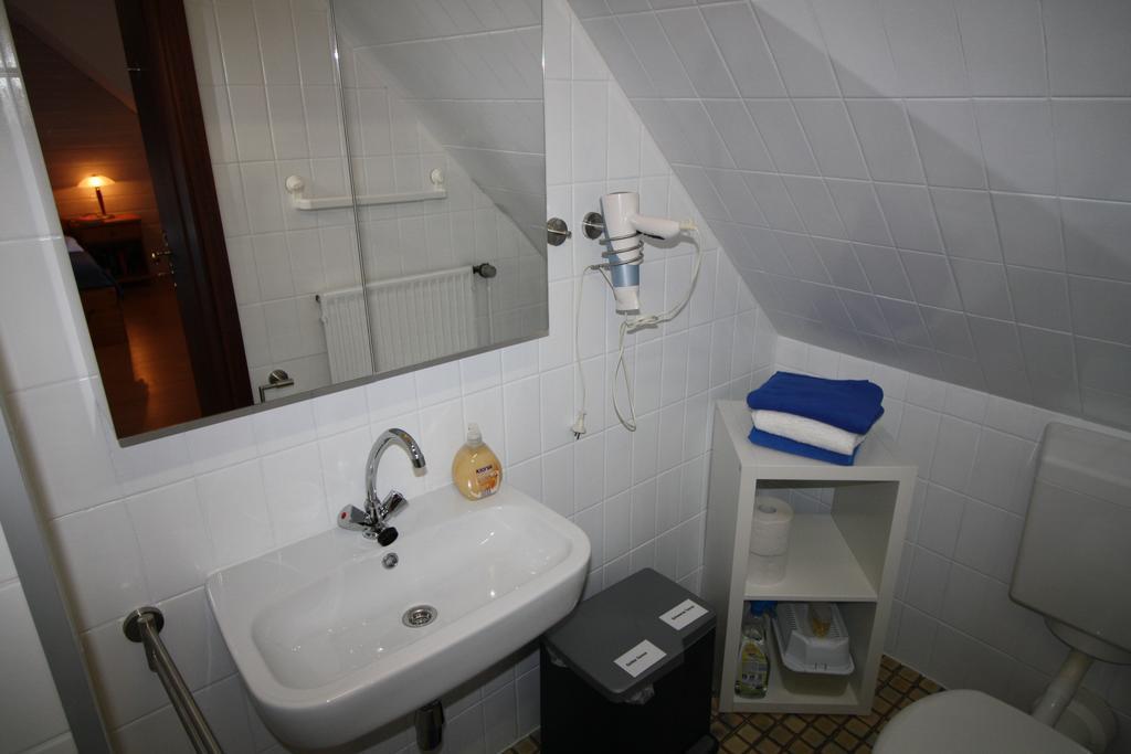 Haus Schilling Apartment Esens Bagian luar foto