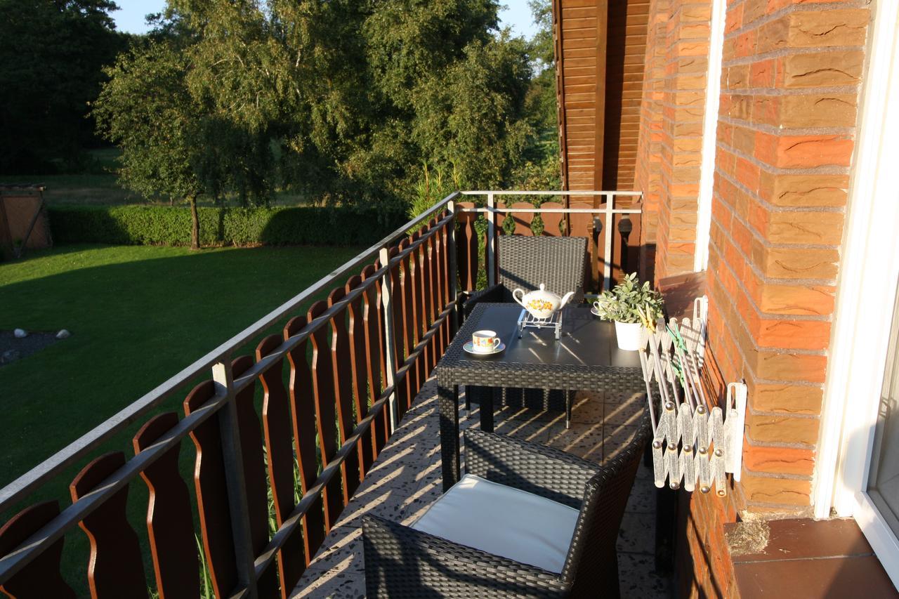 Haus Schilling Apartment Esens Bagian luar foto